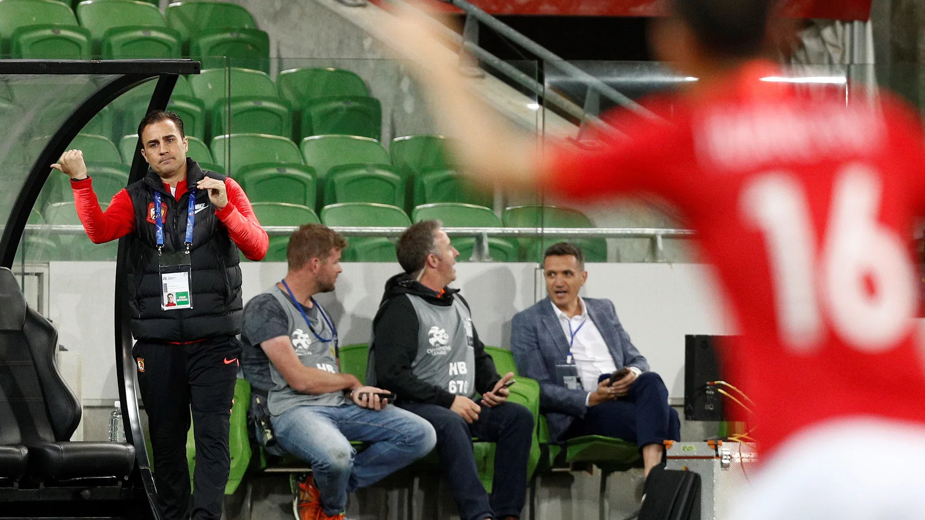 Cannavaro, durante un partido Cannavaro, durante un partido