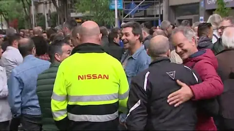 Trabajadores de Nissan Barcelona se concentran ante la Conselleria de Trabajo Trabajadores de Nissan Barcelona se concentran ante la Conselleria de Trabajo