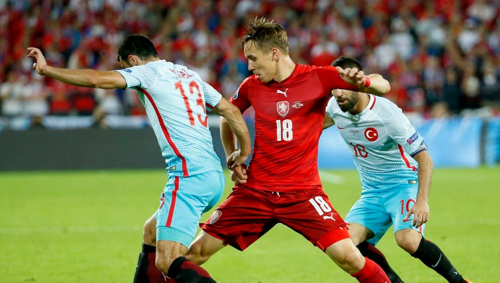 Josef Sural, jugador checo fallecido del Alanyaspor