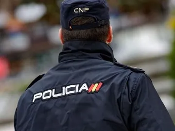 Muere un joven de un puñetazo en una pelea junto a una discoteca de Alicante Muere un joven de un puñetazo en una pelea junto a una discoteca de Alicante