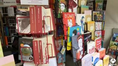 Libros para todos los gustos y edades en la Plaza de San Telmo