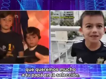 El hijo de Messi, escuchando los elogios a su padre El hijo de Messi, escuchando los elogios a su padre