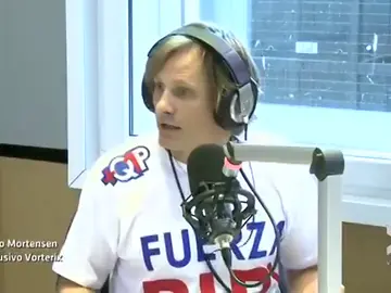 Viggo Mortensen y su incidente con ultras del Real Madrid: "Le rompí una botella en la cabeza a uno" Viggo Mortensen y su incidente con ultras del Real Madrid: "Le rompí una botella en la cabeza a uno"