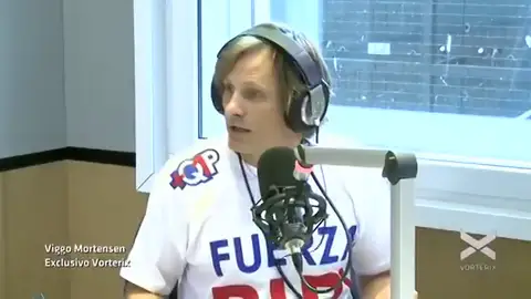 Viggo Mortensen y su incidente con ultras del Real Madrid: "Le rompí una botella en la cabeza a uno" Viggo Mortensen y su incidente con ultras del Real Madrid: "Le rompí una botella en la cabeza a uno"