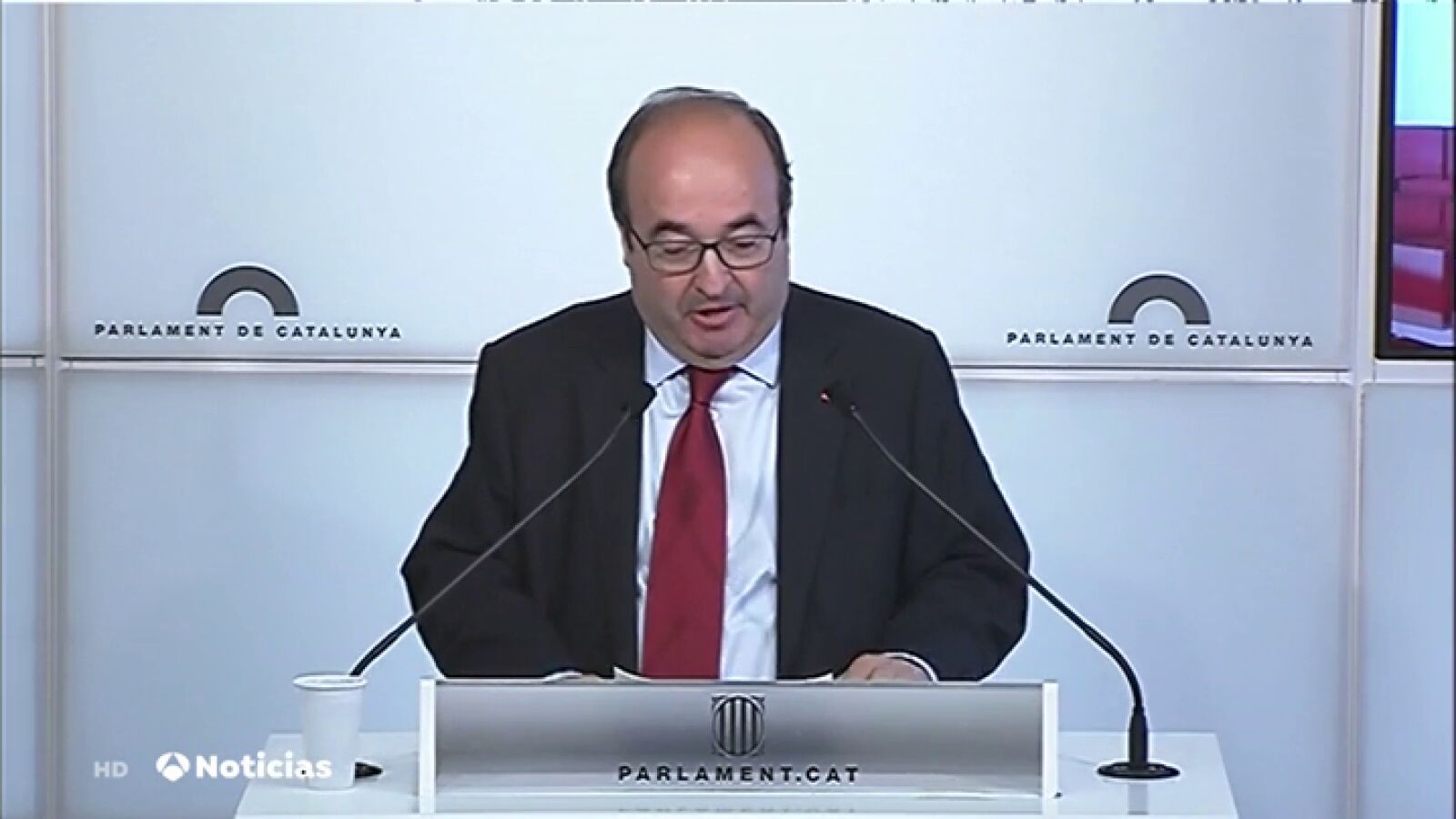 Muestras de cariño y apoyo de los políticos a la familia de Rubalcaba