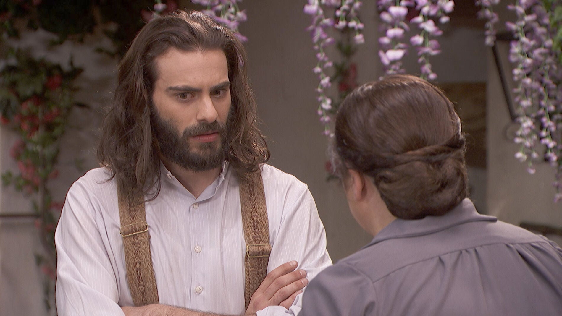 Isaac, preocupado por el estado de salud de Elsa 