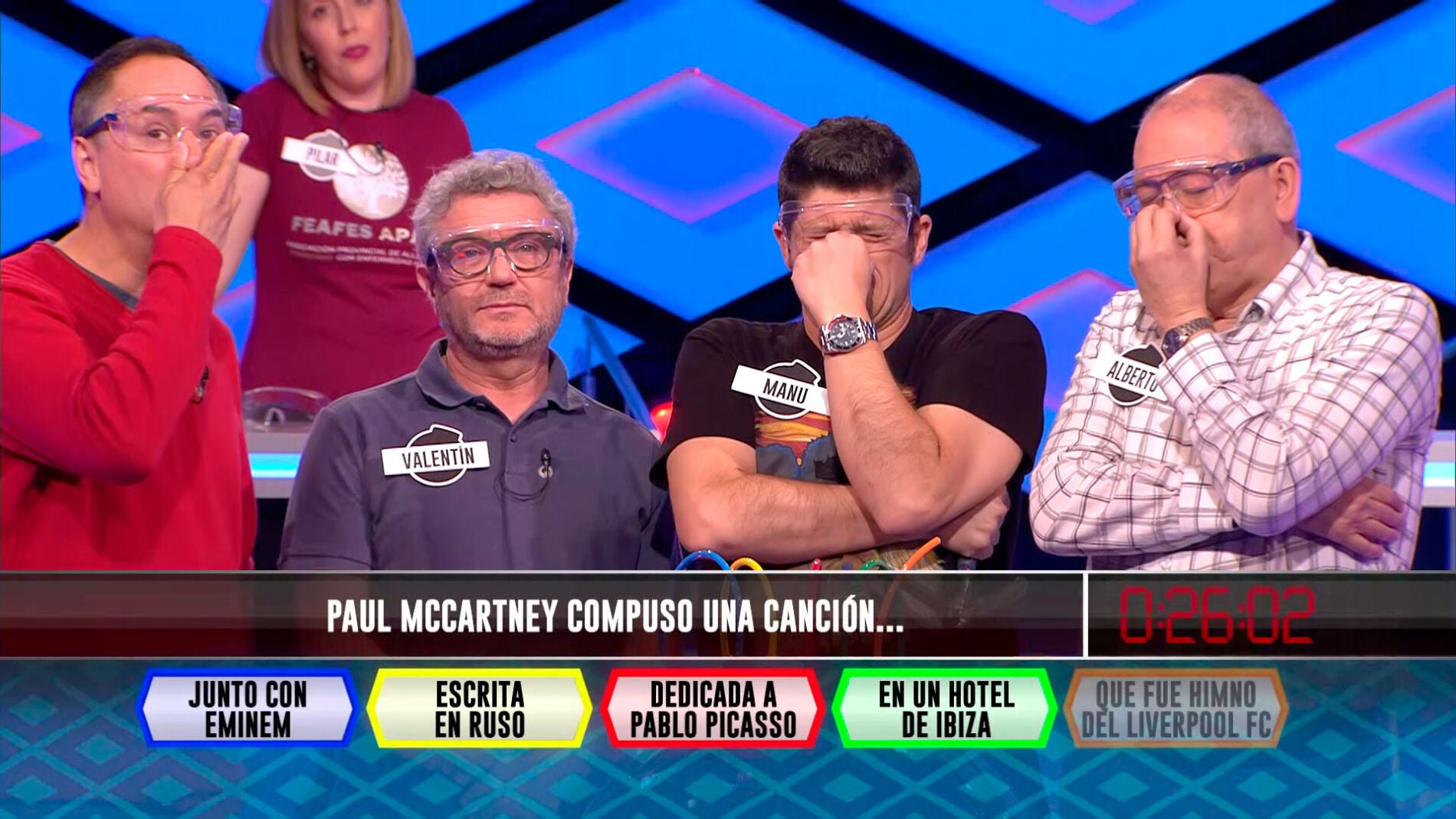 'Los Lobos' recurren a la intuici&oacute;n ante una bomba que se les resiste 