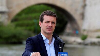 Casado llama al voto útil: 