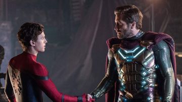 Tom Holland y Jake Gyllenhaal en 'SpiderMan: Lejos de casa'