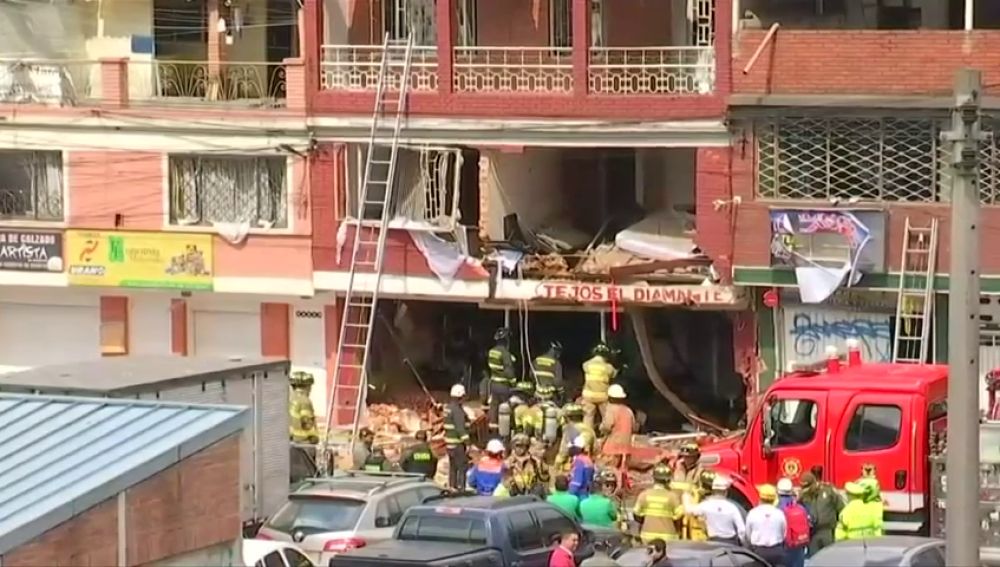 Cuatro fallecidos y treinta heridos por la explosión de una vivienda en Bogotá