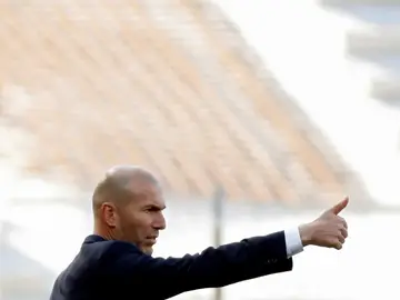Zidane da el OK en la banda Zidane da el OK en la banda