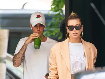 Justin Bieber y Hailey Baldwin Justin Bieber y Hailey Baldwin