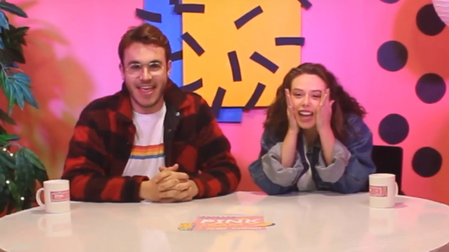 Álex Alventosa y Naomi Palmer se convierten en 'influencers' tras darse a conocer en 'Masters de la reforma'