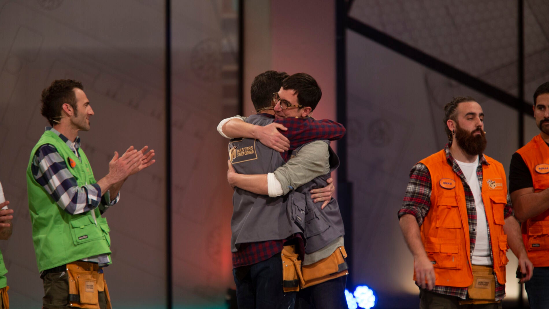 El acogedor dormitorio de Javi y Jonathan los salva de la expulsión 