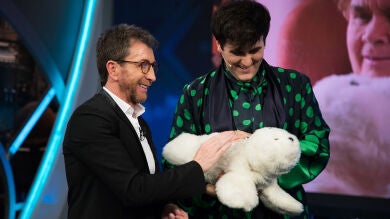 Marron llena de ternura 'El Hormiguero 3.0' con la foca NUKA, un robot terapéutico