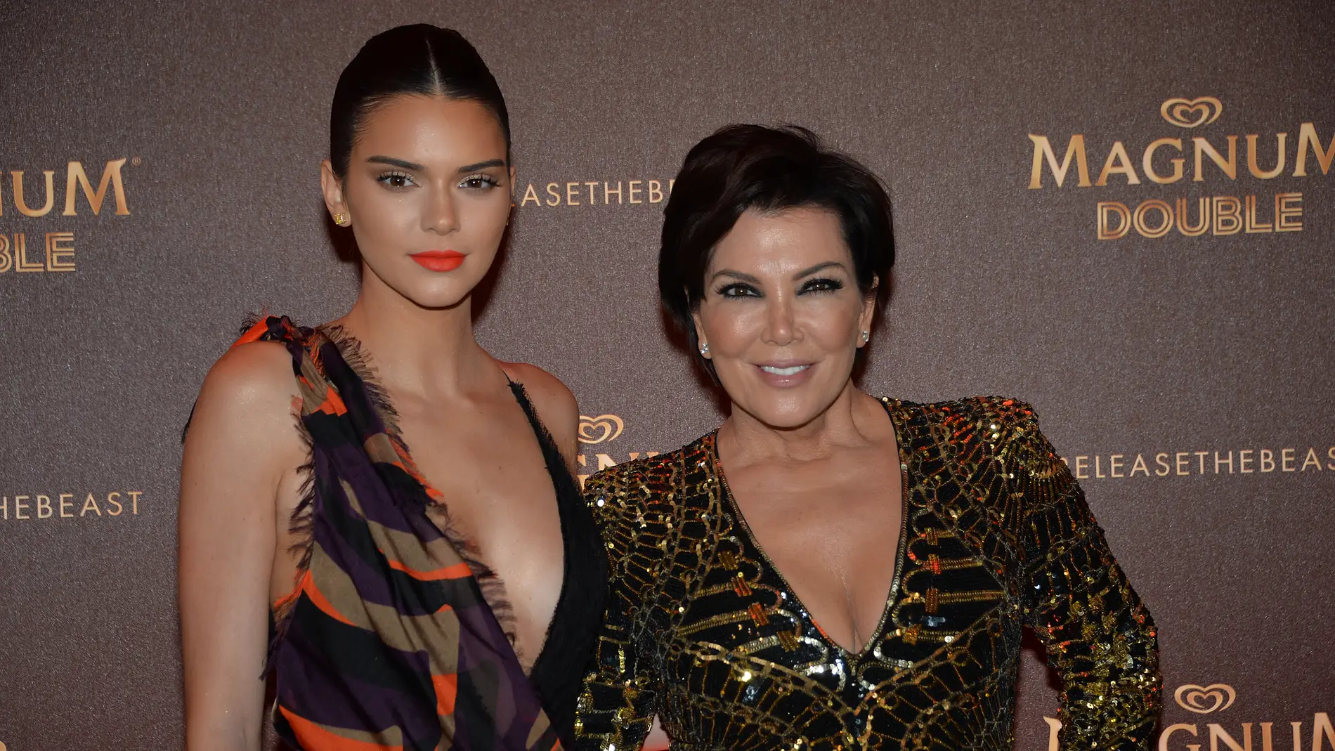 Kendall Jenner junto a su madre Kris Jenner