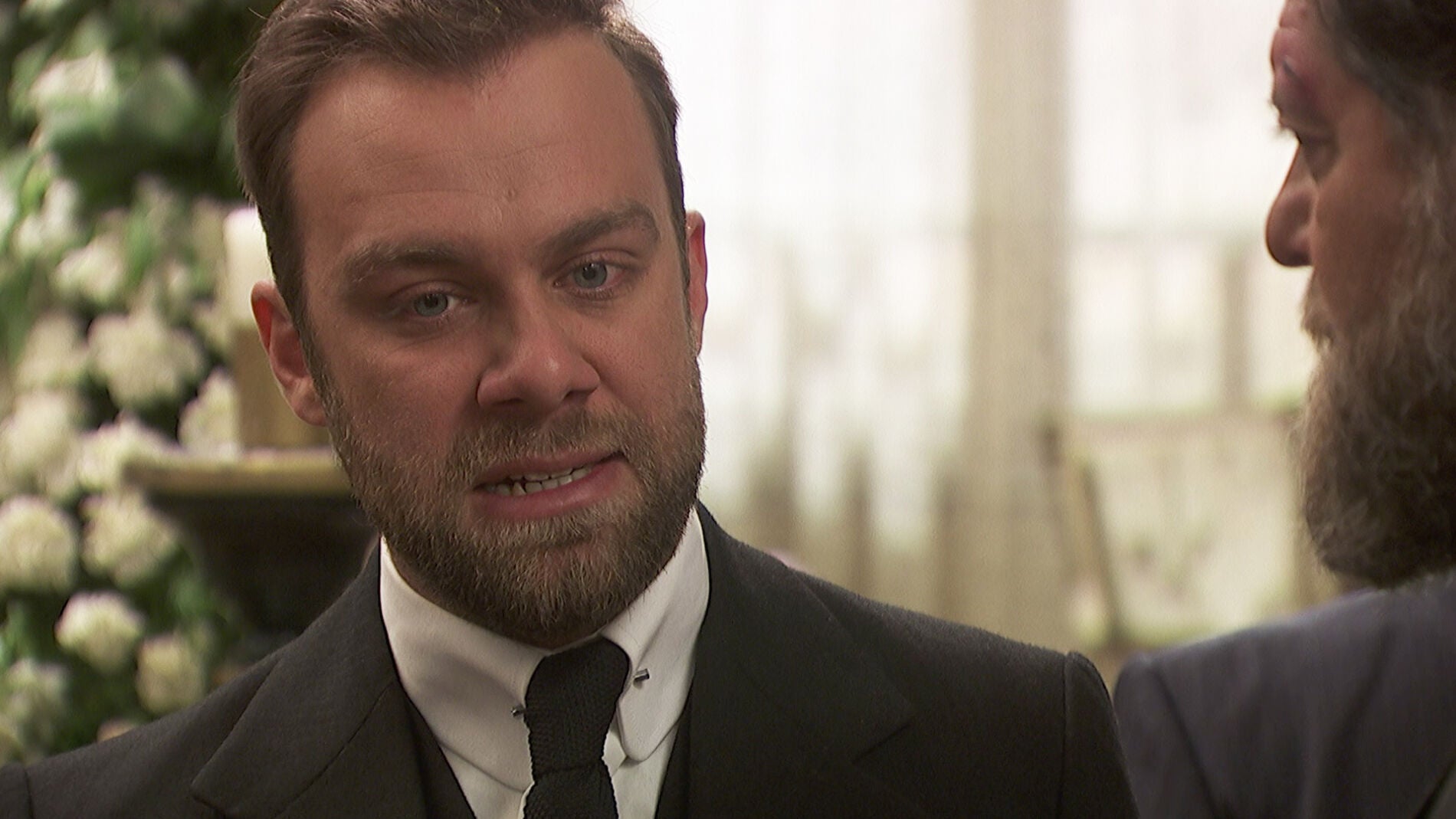 Fernando, roto de dolor por una gran p&eacute;rdida, dispuesto a tomarse la justicia por su mano