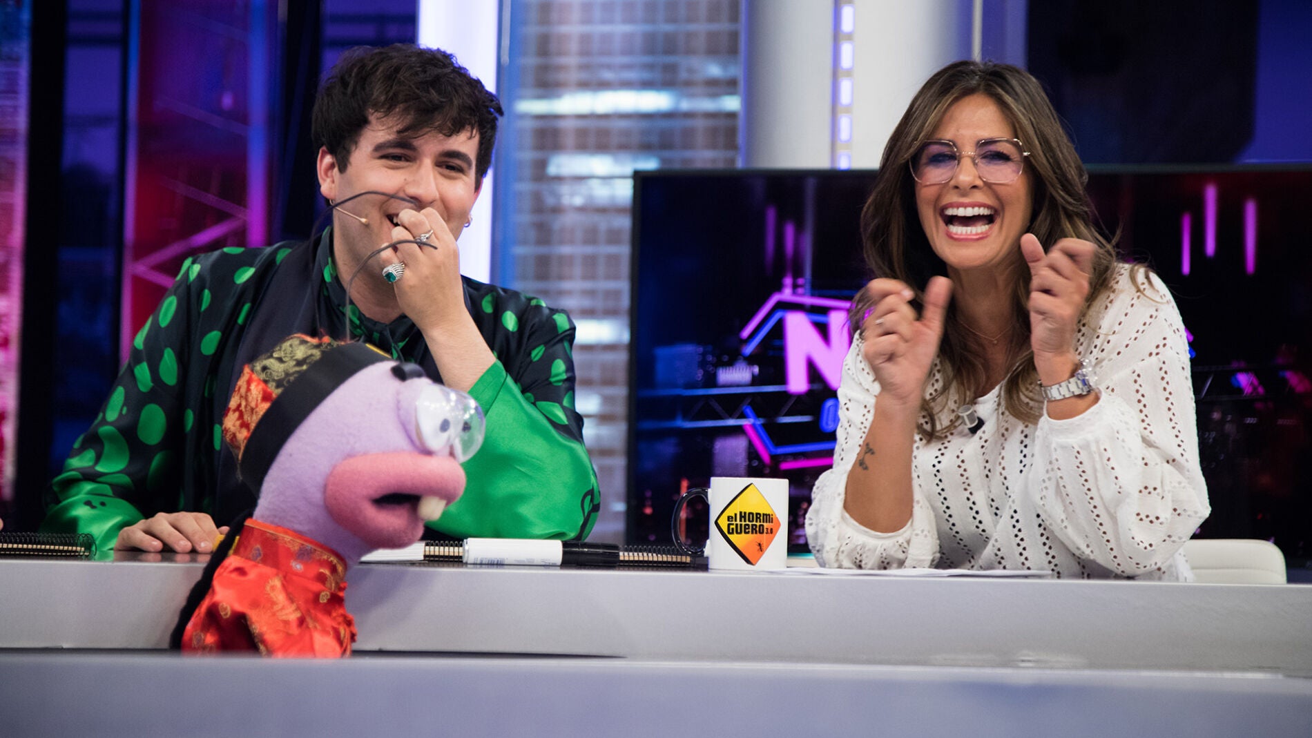 Nuria Roca recoge los titulares m&aacute;s locos y disparatados sobre Pablo Motos en 'El Hormiguero 3.0'