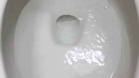 El truco para que tu váter siempre esté limpio sin esfuerzo El truco para que tu váter siempre esté limpio sin esfuerzo