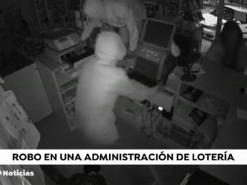 Espectacular asalto en una administraci&oacute;n de loter&iacute;a 