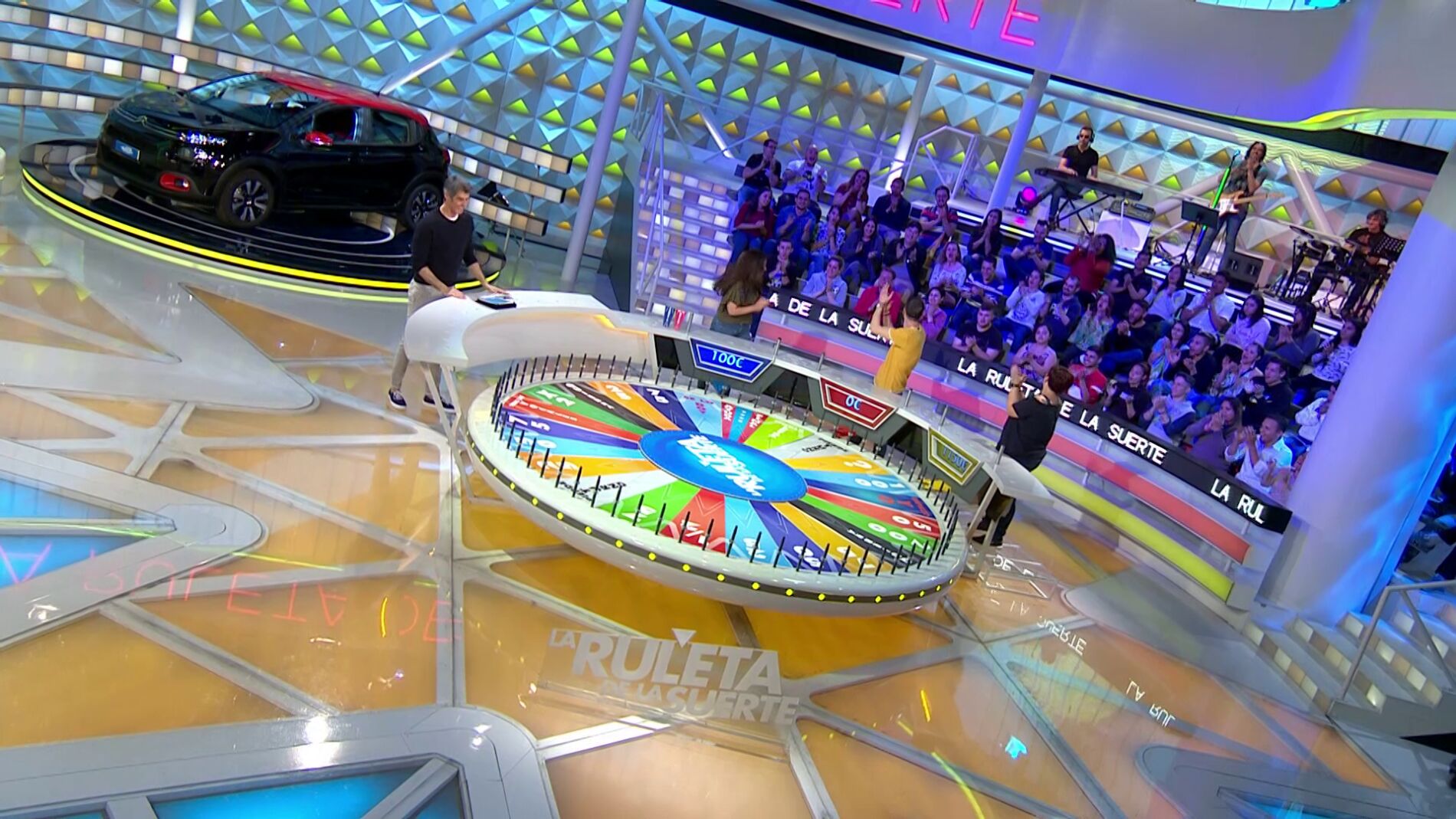Parece incre&iacute;ble: el p&uacute;blico de 'La ruleta de la suerte' pasaba desapercibido hace 13 a&ntilde;os