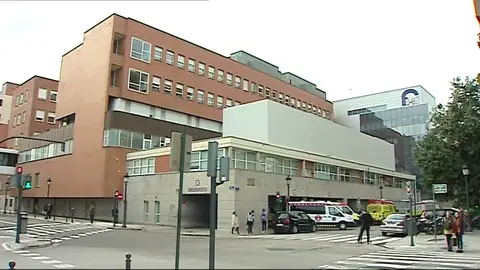 Detenido un cardiólogo que grababa a sus compañeras en el vestuario Detenido un cardiólogo que grababa a sus compañeras en el vestuario