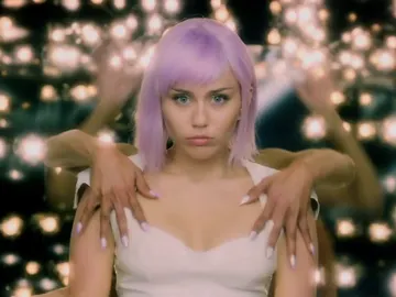 Miley Cyrus en la quinta temporada de 'Black Mirror' Miley Cyrus en la quinta temporada de 'Black Mirror'