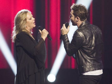 David Bisbal y Blanca Villa cantan ‘Vibro’ de Rocío Jurado en ‘La Voz Senior’