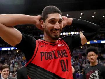 Kanter durante un partido con Portland Kanter durante un partido con Portland