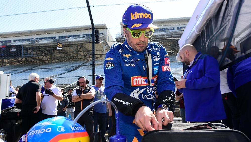 Fernando Alonso, en el trazado de Indianápolis