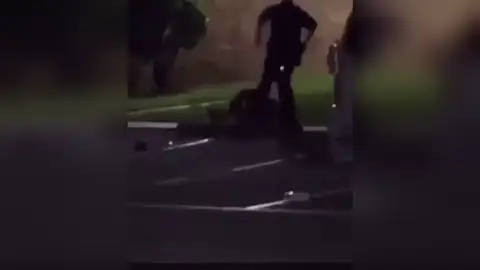 Un policía en Texas dispara y mata a una mujer que gritó que estaba embarazada Un policía en Texas dispara y mata a una mujer que gritó que estaba embarazada
