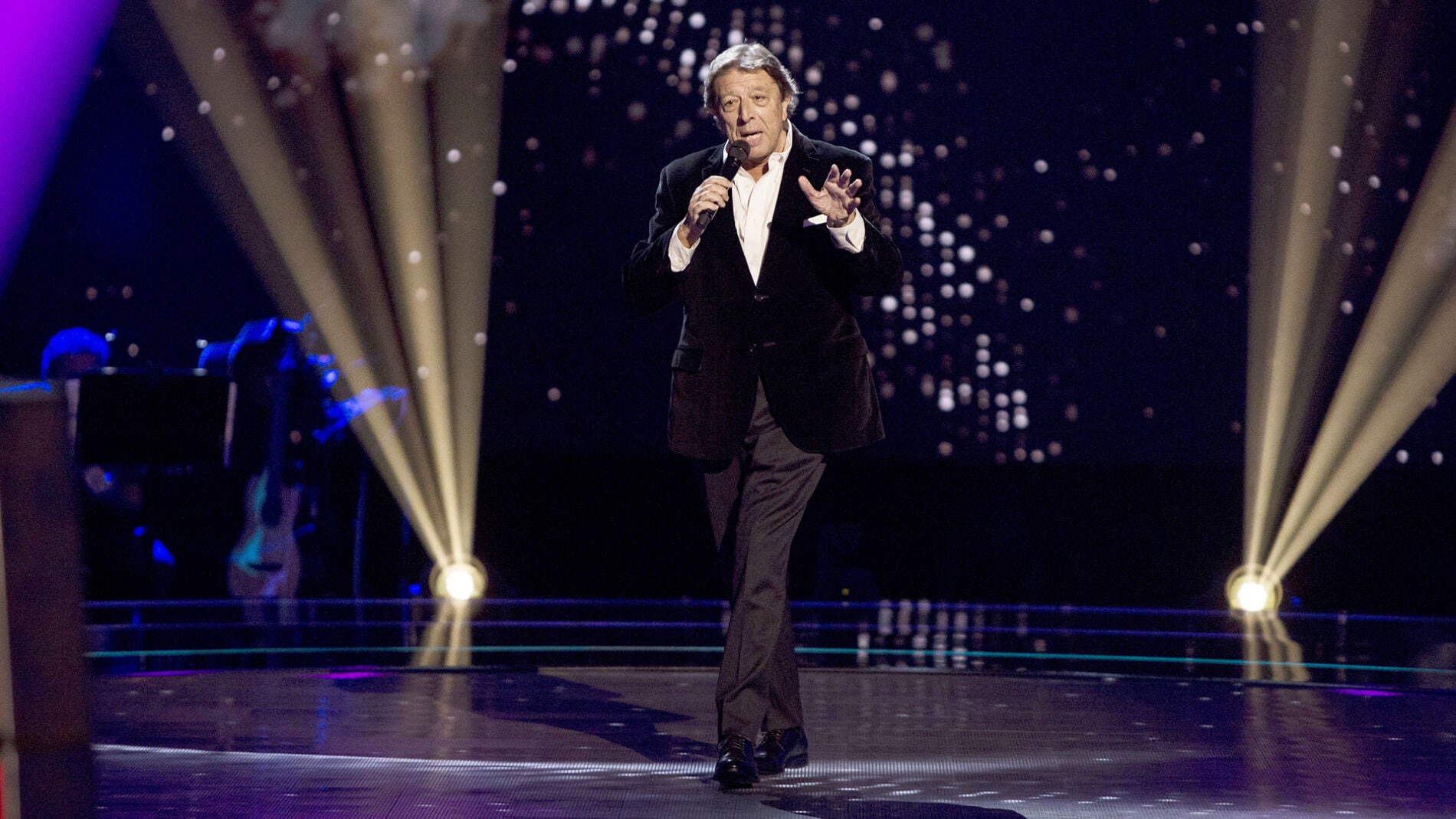 Agust&iacute;n Aguil&oacute; canta &lsquo;You are the sunshine of my life&rsquo; en las Audiciones a ciegas de &lsquo;La Voz Senior&rsquo;