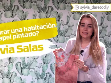 Sylvia Salas nos enseña cómo decorar una habitación con papel pintado Sylvia Salas nos enseña cómo decorar una habitación con papel pintado