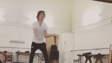 Mick Jagger sorprende en un vídeo saltando y bailando un mes después de su operación de corazón
