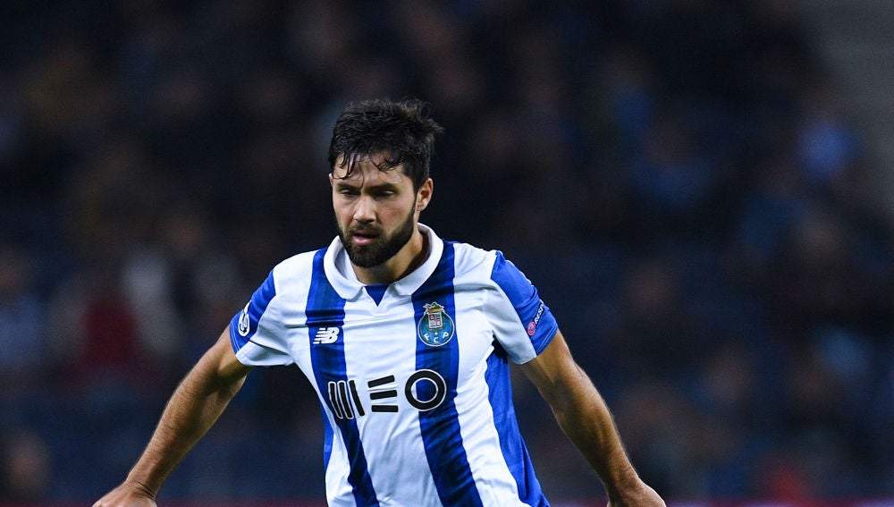 Felipe durante un partido con el Oporto
