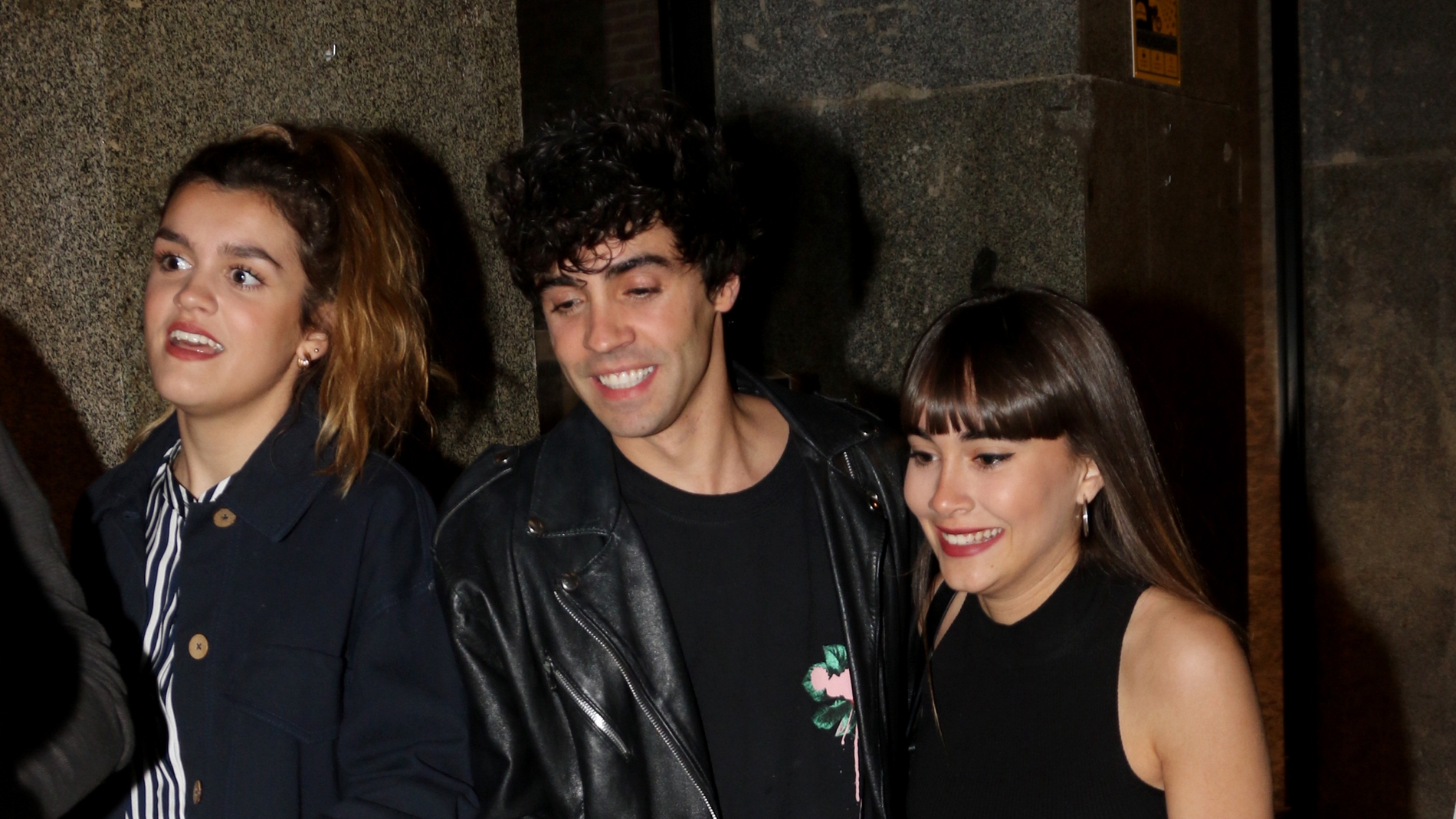 Javier Ambrossi, Amaia y Aitana
