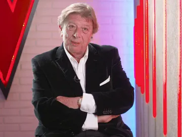 Agustín Aguiló: “No hay momento más feliz que cuando mi nieta me abraza” Agustín Aguiló: “No hay momento más feliz que cuando mi nieta me abraza”