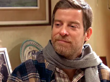 Amelia y Marcelino mantienen una sincera conversación que les unirá para siempre Amelia y Marcelino mantienen una sincera conversación que les unirá para siempre