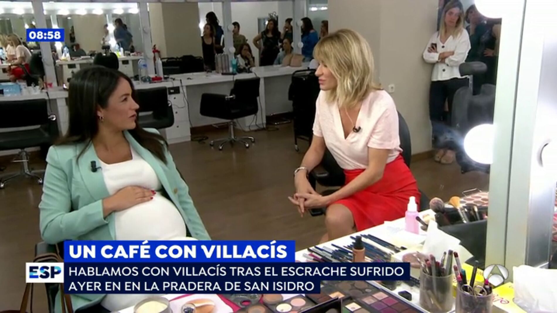 Bego&ntilde;a Villac&iacute;s se sincera con Susanna Griso sobre el escrache de San Isidro: "Cuando todo pas&oacute; mis compa&ntilde;eros me abrazaron"