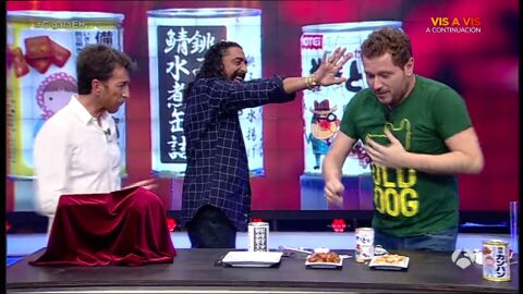 El Monaguillo trae a 'El Hormiguero 3.0' objetos japoneses para una catástrofe nuclear