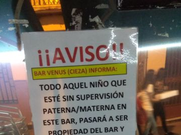 El polémico cartel de un bar de Murcia