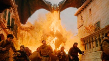 Drogon arrasando Desembarco del Rey Drogon arrasando Desembarco del Rey