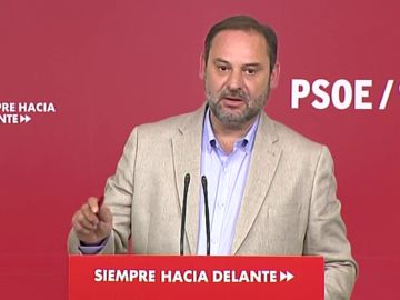 Gobierno y PSOE insisten: que PP y Cs se abstengan para que el gobierno no dependa de los independentistas