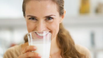 Bebiendo leche Bebiendo leche