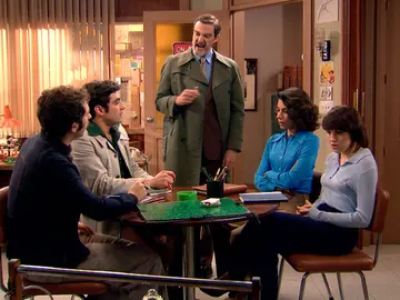 Carvajal irrumpe en el 'Hasta Luego' con mucho carácter para poner a prueba a los chicos de la revista Carvajal irrumpe en el 'Hasta Luego' con mucho carácter para poner a prueba a los chicos de la revista