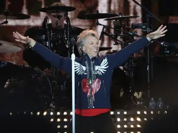 Bon Jovi durante un concierto Bon Jovi durante un concierto