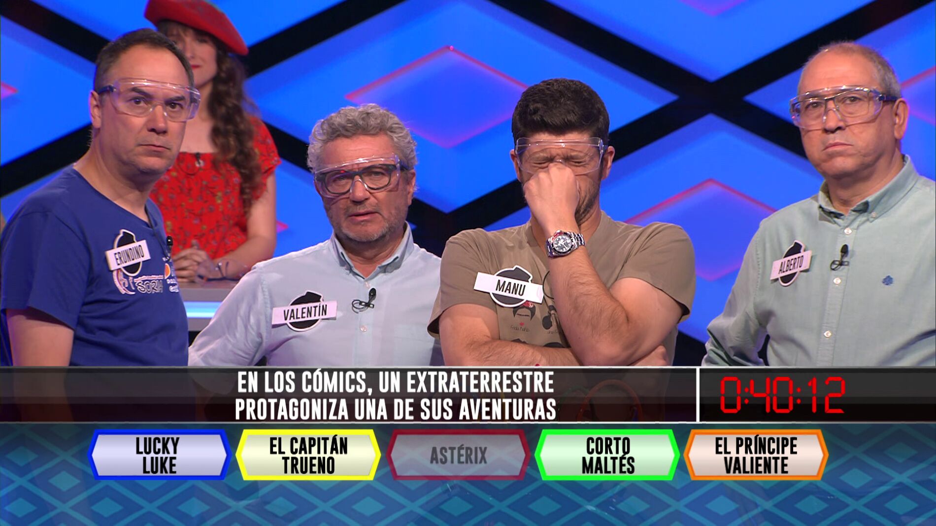 "Los hemos le&iacute;do mal", un tebeo de Ast&eacute;rix elimina a uno 'Los Lobos' en '&iexcl;Boom!'