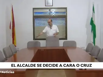 Alcalde a cara o cruz en Tolox Alcalde a cara o cruz en Tolox