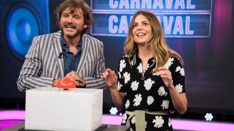 Duelo de "turuteros" en 'El Hormiguero 3.0' entre Manuela Velasco y Salva Reina como homenaje al Carnaval de Cádiz