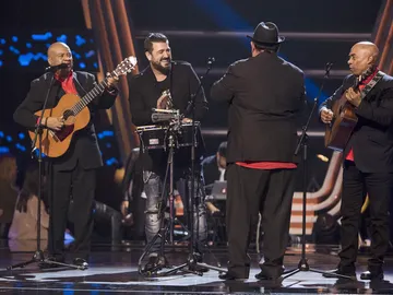 Antonio Orozco cierra su equipo con el son cubano de Los D’Orlando: “Ha sido un final de fiesta perfecto” Antonio Orozco cierra su equipo con el son cubano de Los D’Orlando: “Ha sido un final de fiesta perfecto”